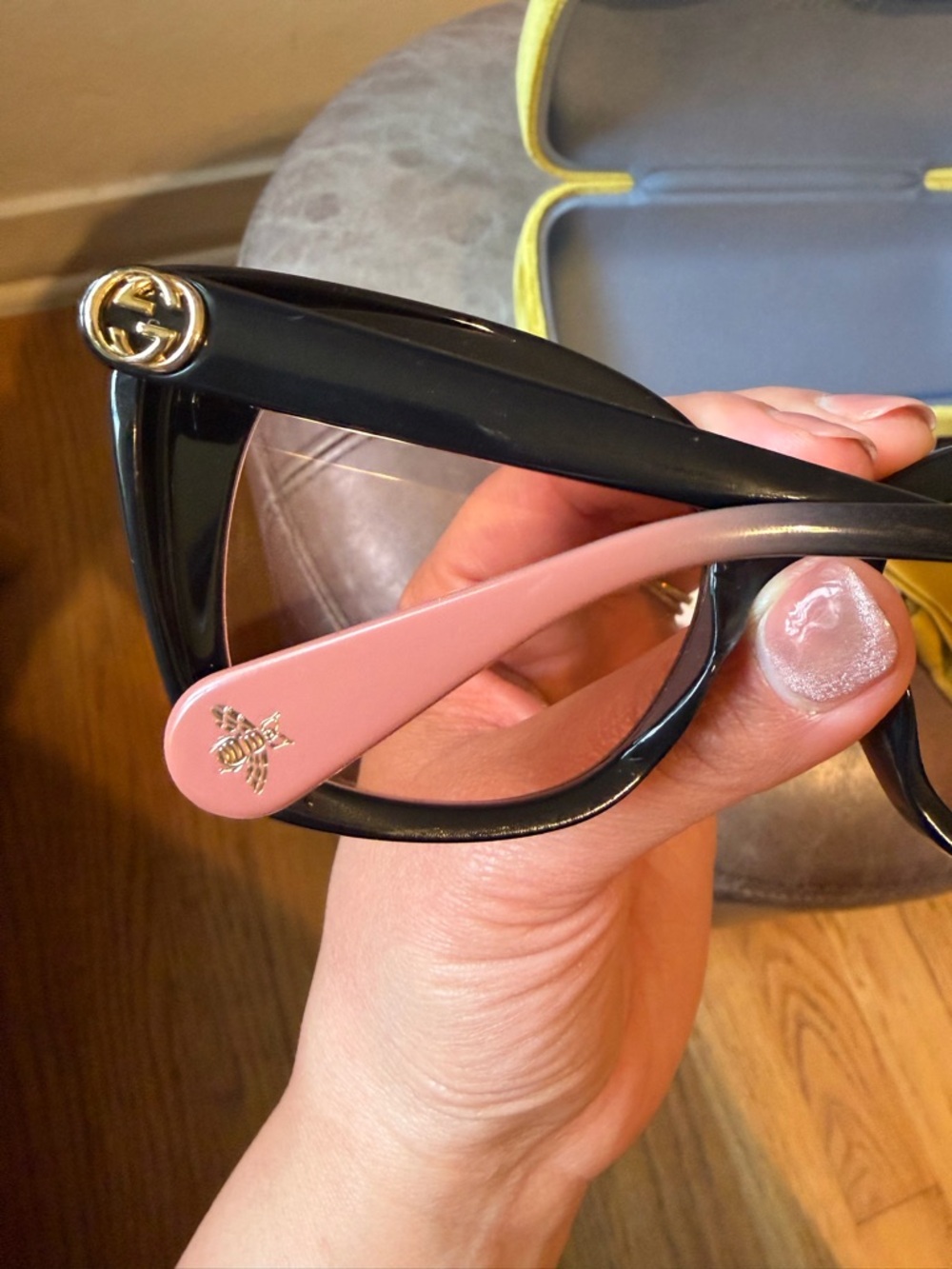 Gucci Black Cat-Eye Sunglasses with Brown Gradient Lenses - Picture 6 of 8